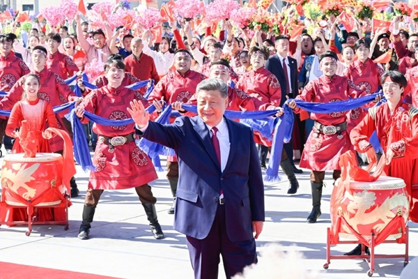 習近平離開新疆返回北京